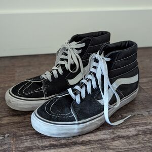 Vans Sk8-Hi Unisex Black High-Top Sneakers